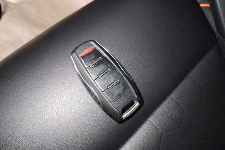 Used Haval F7 2021 1.5T Two-Wheel Drive i-Type Vehicle Key