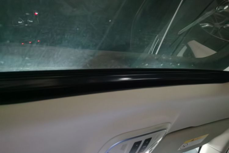 Used Haval F7 2021 1.5T Two-Wheel Drive iXuan Headliner