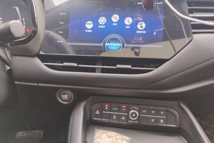 Used Haval F7 2019 1.5T Two-Wheel Drive i-Trend China VI Standard Audio And AC Panel