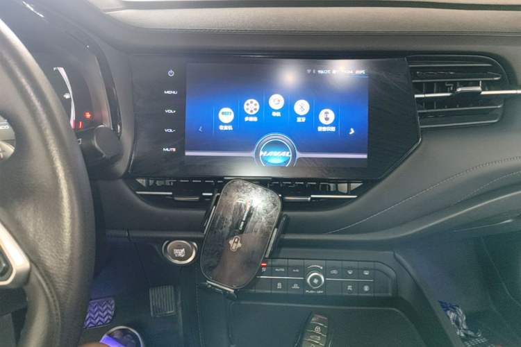 Used Haval F7 2019 1.5T Two-Wheel Drive i-Type China V Standard Audio And AC Panel