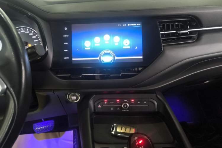 Used Haval F7 2019 1.5T Two-Wheel Drive iCool China VI Standard Audio And AC Panel