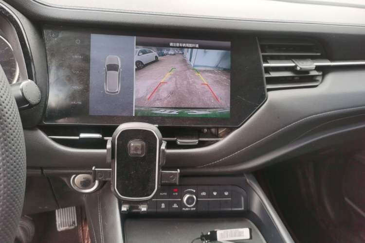 Used Haval F7 2019 1.5T Two-Wheel Drive iCool China VI Standard Audio And AC Panel