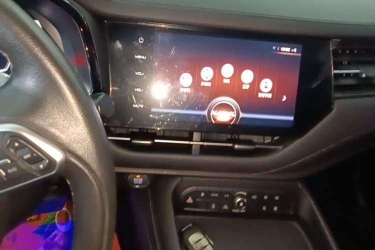 Used Haval F7 2019 1.5T Two-Wheel Drive i-Type China V Standard Audio And AC Panel