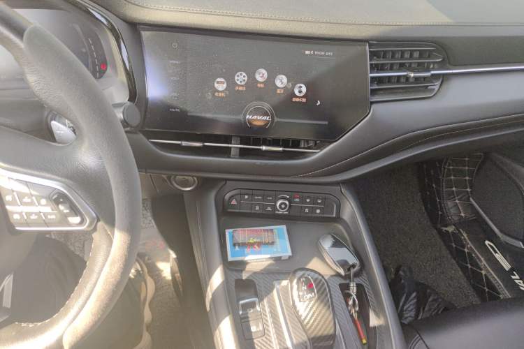 Used Haval F7 2019 1.5T Two-Wheel Drive i-Type China V Standard Audio And AC Panel