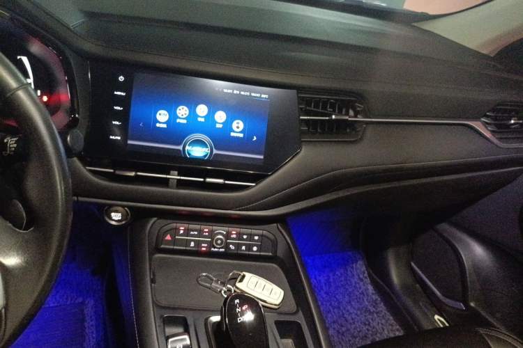 Used Haval F7 2019 2.0T Four-Wheel Drive iJoy China V Standard Audio And AC Panel