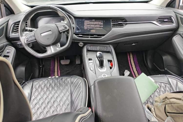 Used Haval F7 2019 1.5T Two-Wheel Drive i-Trend China V Emission Standard Center Console