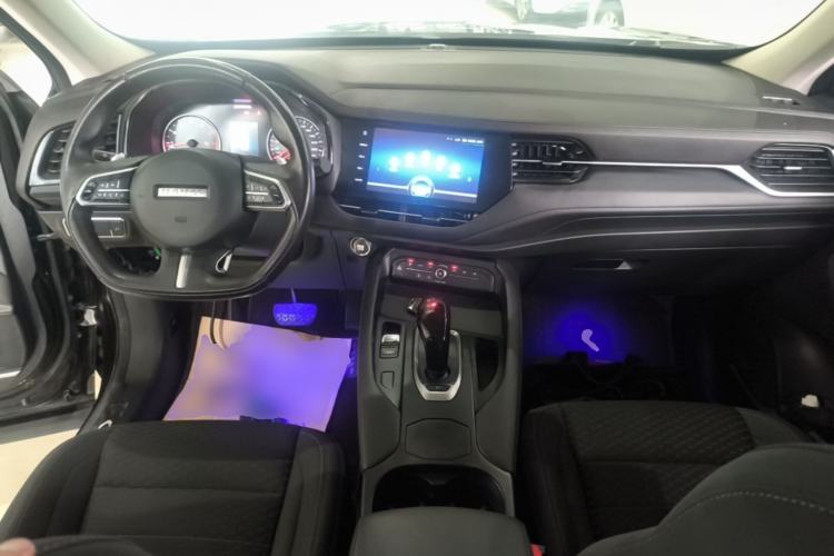 Used Haval F7 2019 1.5T Two-Wheel Drive iCool China VI Standard Center Console