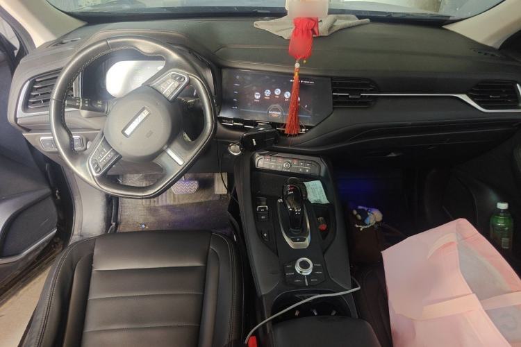 Used Haval F7 2019 1.5T Two-Wheel Drive i-Trend China VI Standard Center Console