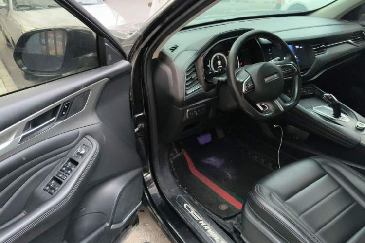 Used Haval F7 2019 2.0T Two-Wheel Drive i-Van China V standard Driver Seat