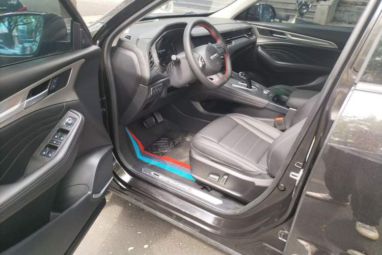 Used Haval F7 2019 1.5T Two-Wheel Drive i-Trend China VI Standard Driver Seat