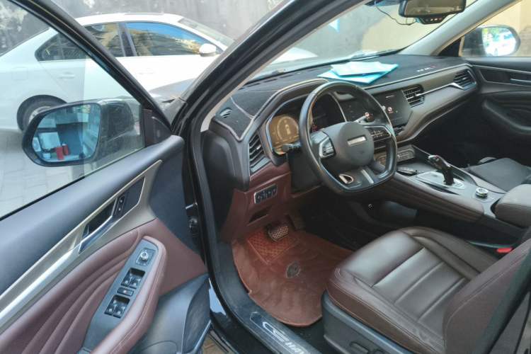 Used Haval F7 2019 2.0T Two-Wheel Drive i-Van China V standard Driver Seat