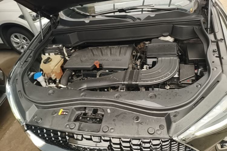 Used Haval F7 2019 1.5T Two-Wheel-Drive i-Type China VI Standard Engine Bay