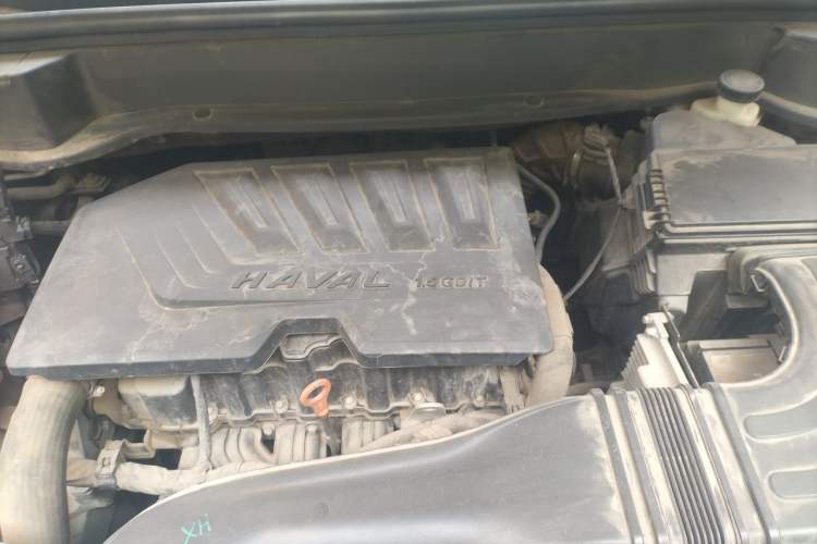 Used Haval F7 2019 1.5T Two-Wheel Drive i-Type China V Standard Engine Bay