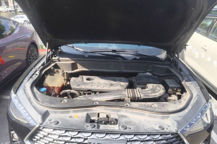 Used Haval F7 2019 2.0T Two-Wheel-Drive i-Van China VI Standard Engine Bay