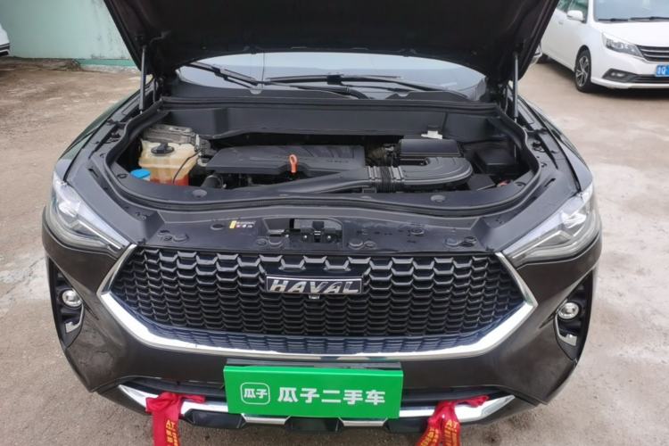 Used Haval F7 2019 1.5T Two-Wheel Drive iCool China VI Standard Engine Bay
