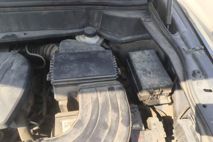 Used Haval F7 2019 2.0T Two-Wheel-Drive i-Van China VI Standard Engine Bay Left