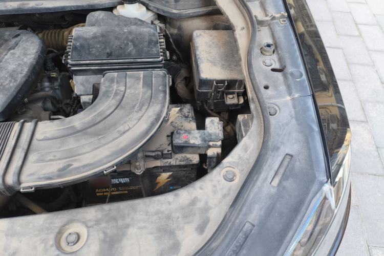 Used Haval F7 2019 2.0T Two-Wheel Drive i-Van China V standard Engine Bay Left