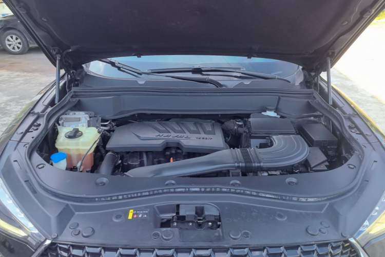 Used Haval F7 2019 1.5T Two-Wheel Drive i-Type China V Standard Engine Bay