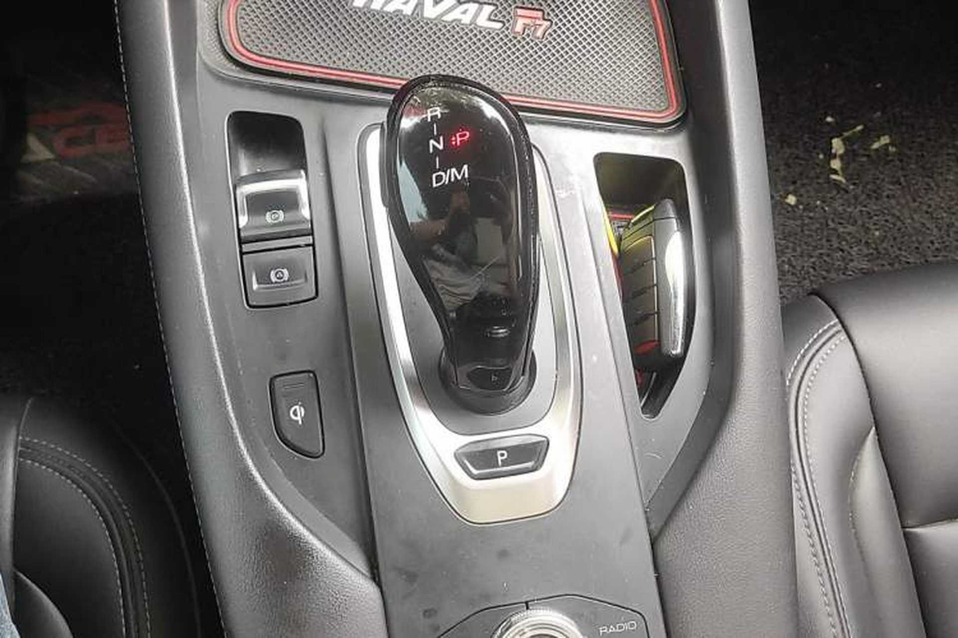 Used Haval F7 2019 2.0T Two-Wheel Drive i-Van China V standard Gear Lever