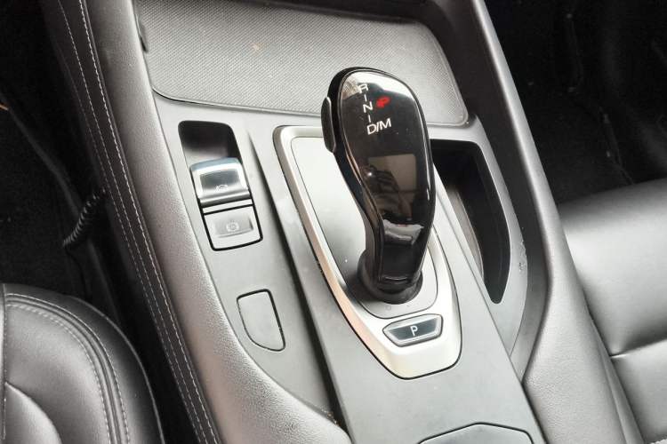 Used Haval F7 2019 1.5T Two-Wheel Drive i-Type China V Standard Gear Lever