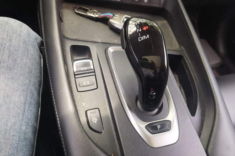 Used Haval F7 2019 2.0T Two-Wheel-Drive i-Van China VI Standard Gear Lever