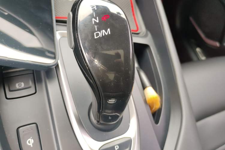 Used Haval F7 2019 1.5T Two-Wheel Drive i-Trend China V Emission Standard Gear Lever
