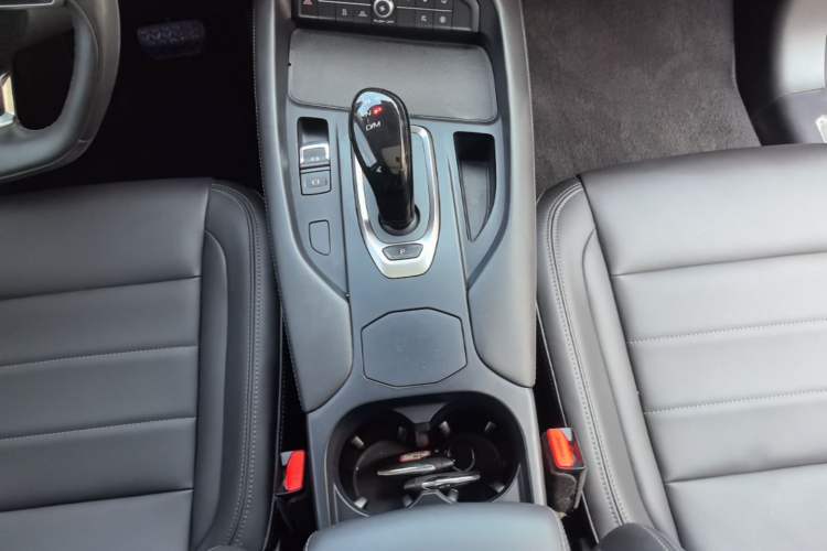 Used Haval F7 2019 1.5T Two-Wheel Drive i-Type China V Standard Gear Lever