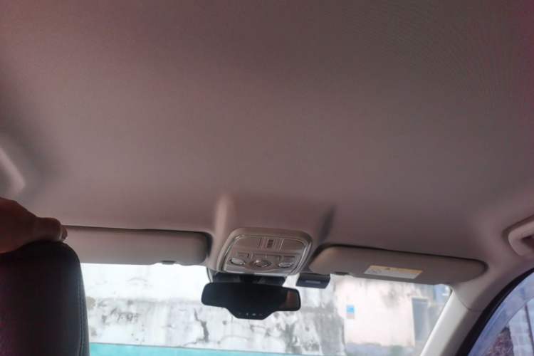 Used Haval F7 2019 1.5T Two-Wheel Drive iCool China VI Standard Headliner