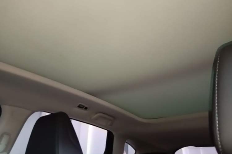 Used Haval F7 2019 1.5T Two-Wheel Drive i-Type China V Standard Headliner