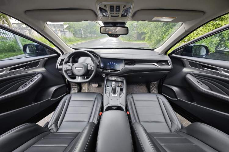 Used Haval F7 2019 1.5T Two-Wheel-Drive i-Type China VI Standard Interior 1