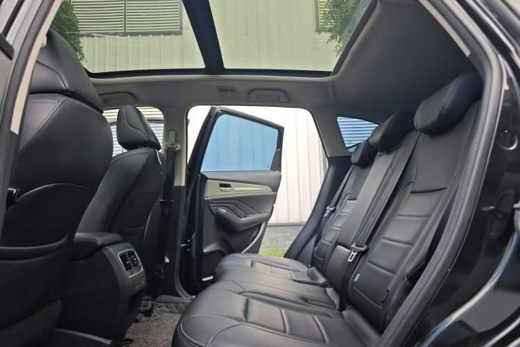 Used Haval F7 2019 1.5T Two-Wheel-Drive i-Type China VI Standard Interior 3