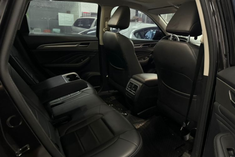 Used Haval F7 2019 1.5T Two-Wheel Drive i-Trend China VI Standard Interior 6
