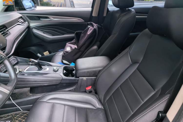 Used Haval F7 2019 1.5T Two-Wheel Drive i-Trend China V Emission Standard Left Front Seat