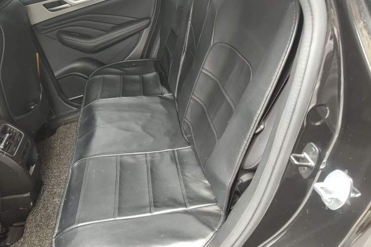 Used Haval F7 2019 1.5T Two-Wheel Drive i-Trend China V Emission Standard Left Rear Seat