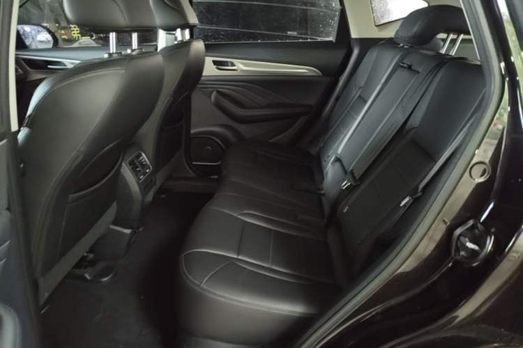 Used Haval F7 2019 1.5T Two-Wheel Drive i-Type China V Standard Left Rear Seat