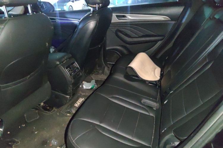 Used Haval F7 2019 1.5T Two-Wheel Drive i-Trend China V Emission Standard Left Rear Seat