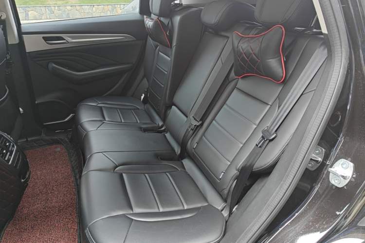 Used Haval F7 2019 1.5T Two-Wheel Drive i-Type China V Standard Left Rear Seat
