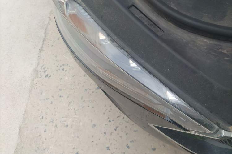 Used Haval F7 2019 1.5T Two-Wheel Drive i-Type China V Standard Right Front Headlight