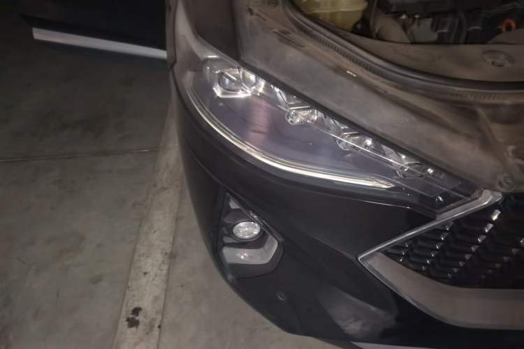Used Haval F7 2019 1.5T Two-Wheel Drive i-Trend China V Emission Standard Right Front Headlight