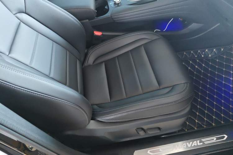 Used Haval F7 2019 1.5T Two-Wheel Drive i-Trend China V Emission Standard Right Front Seat