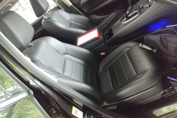 Used Haval F7 2019 1.5T Two-Wheel Drive i-Type China V Standard Right Front Seat
