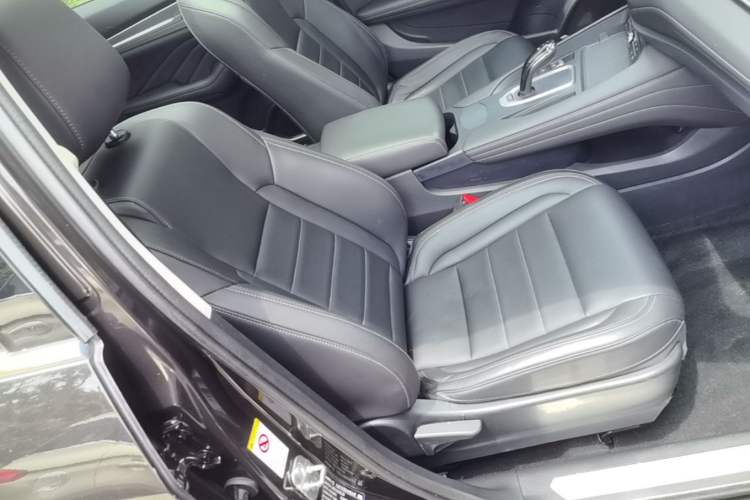 Used Haval F7 2019 1.5T Two-Wheel Drive i-Type China V Standard Right Front Seat