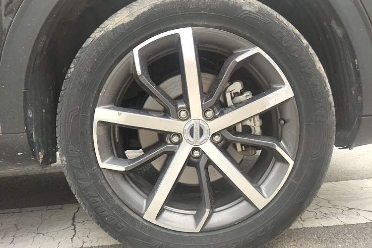 Used Haval F7 2019 1.5T Two-Wheel Drive i-Trend China V Emission Standard Right Front Wheel Hub