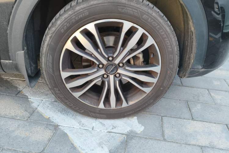 Used Haval F7 2019 2.0T Two-Wheel Drive i-Van China V standard Right Front Wheel Hub