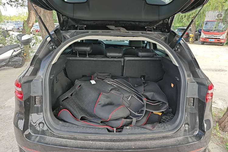Used Haval F7 2019 2.0T Two-Wheel-Drive i-Van China VI Standard Trunk