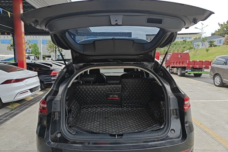 Used Haval F7 2019 1.5T Two-Wheel Drive i-Type China V Standard Trunk