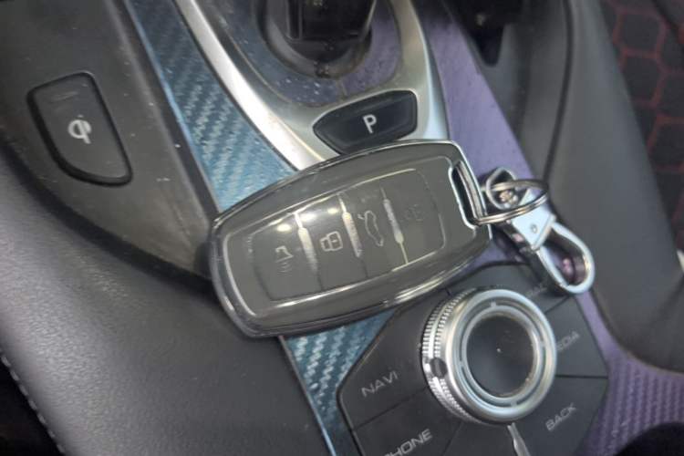 Used Haval F7 2019 1.5T Two-Wheel Drive i-Trend China VI Standard Vehicle Key