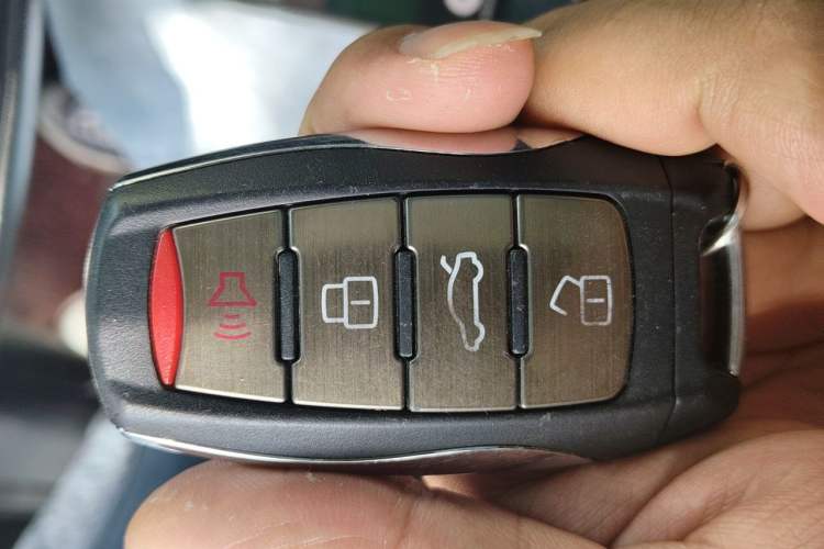Used Haval F7 2019 1.5T Two-Wheel Drive i-Trend China VI Standard Vehicle Key