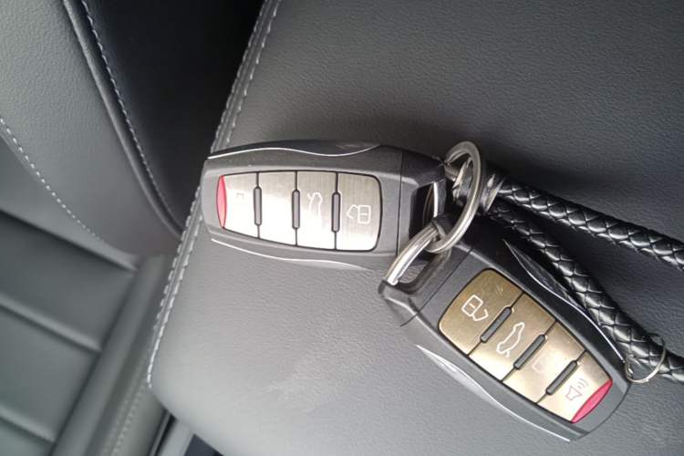 Used Haval F7 2019 1.5T Two-Wheel Drive i-Trend China V Emission Standard Vehicle Key