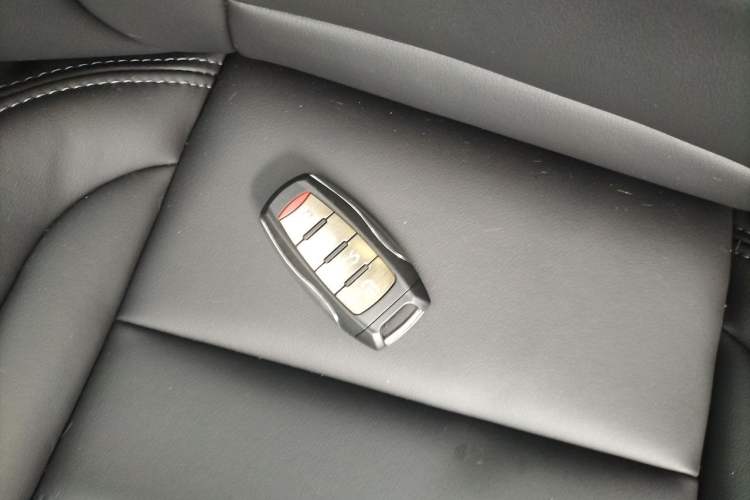 Used Haval F7 2019 1.5T Two-Wheel Drive i-Trend China VI Standard Vehicle Key